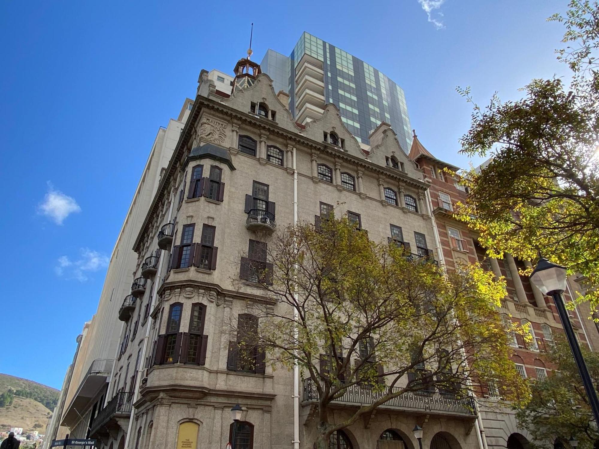 Beautiful With Pool, Parking And King Bed In Historic Centre Apartment *